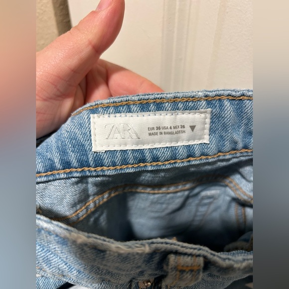 NWT Zara Jeans Low Rise Straight Fit Leg , size 4 - Picture 5 of 6